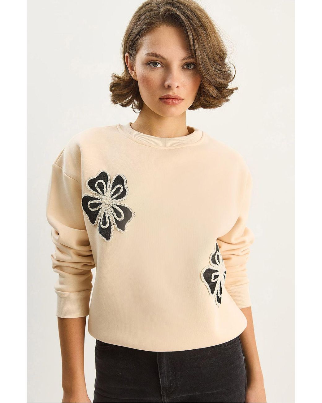 Bianco Lucci Natural Embroidered Crew Neck Cotton Sweatshirt