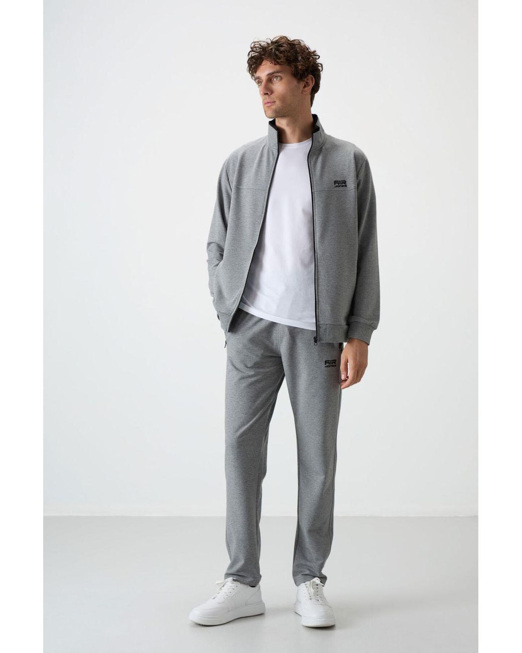 TOMMY LIFE Gray Knit Fleece Sweatshirt And Pants Set for men