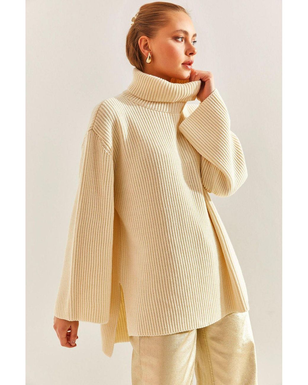 Bianco Lucci Natural Ribbed Turtleneck Loose Fit Sweater