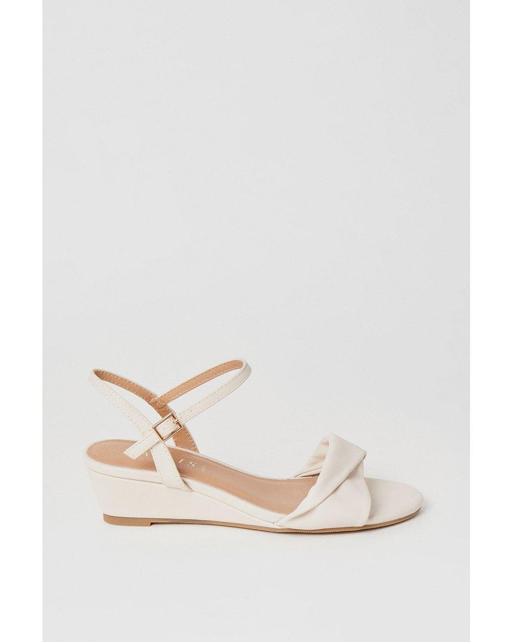 Wallis White Wide Fit Ranae Soft Twist Low Wedge Heeled Sandals