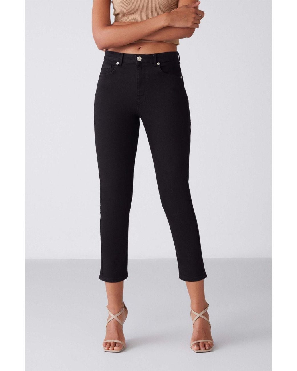 Grimelange Black Mid Waist Skinny Capri Jeans