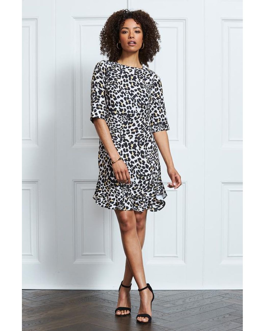 Sosandar White Print Ruffle Hem Shift Dress