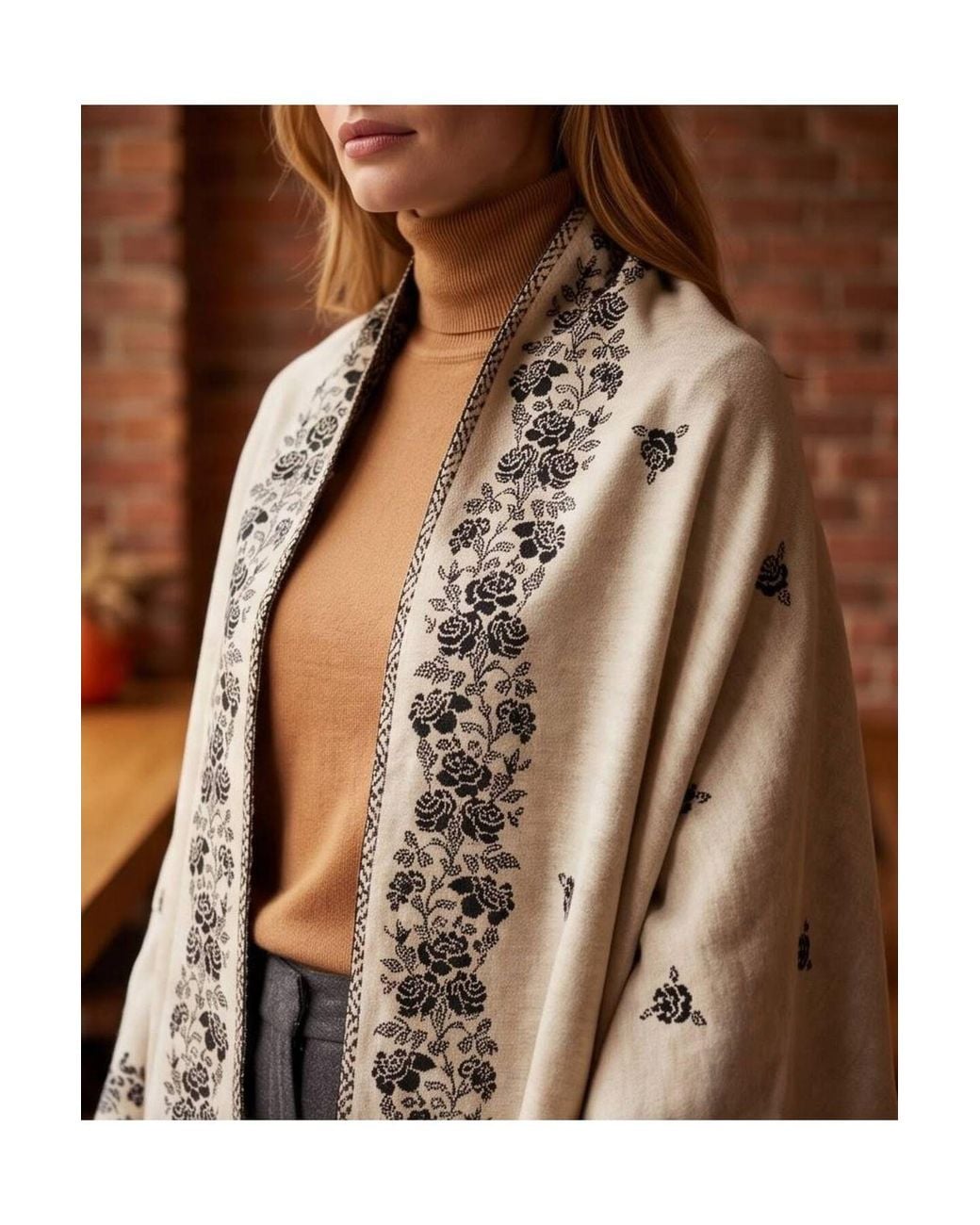 RYVAN Brown Scarf