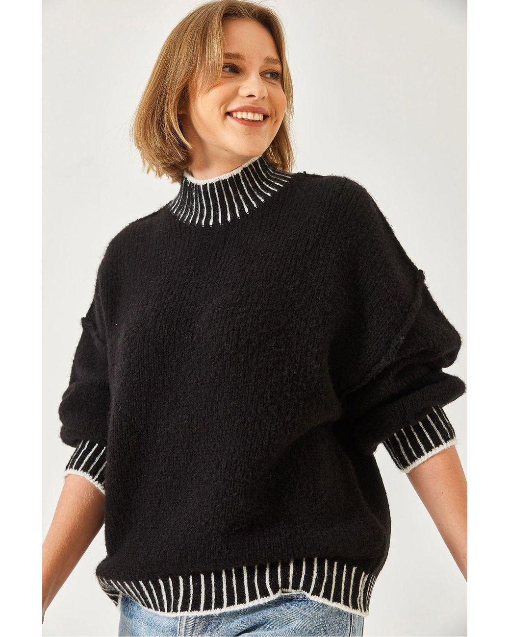 Bianco Lucci Black Patterned Turtleneck Loose Fit Sweater