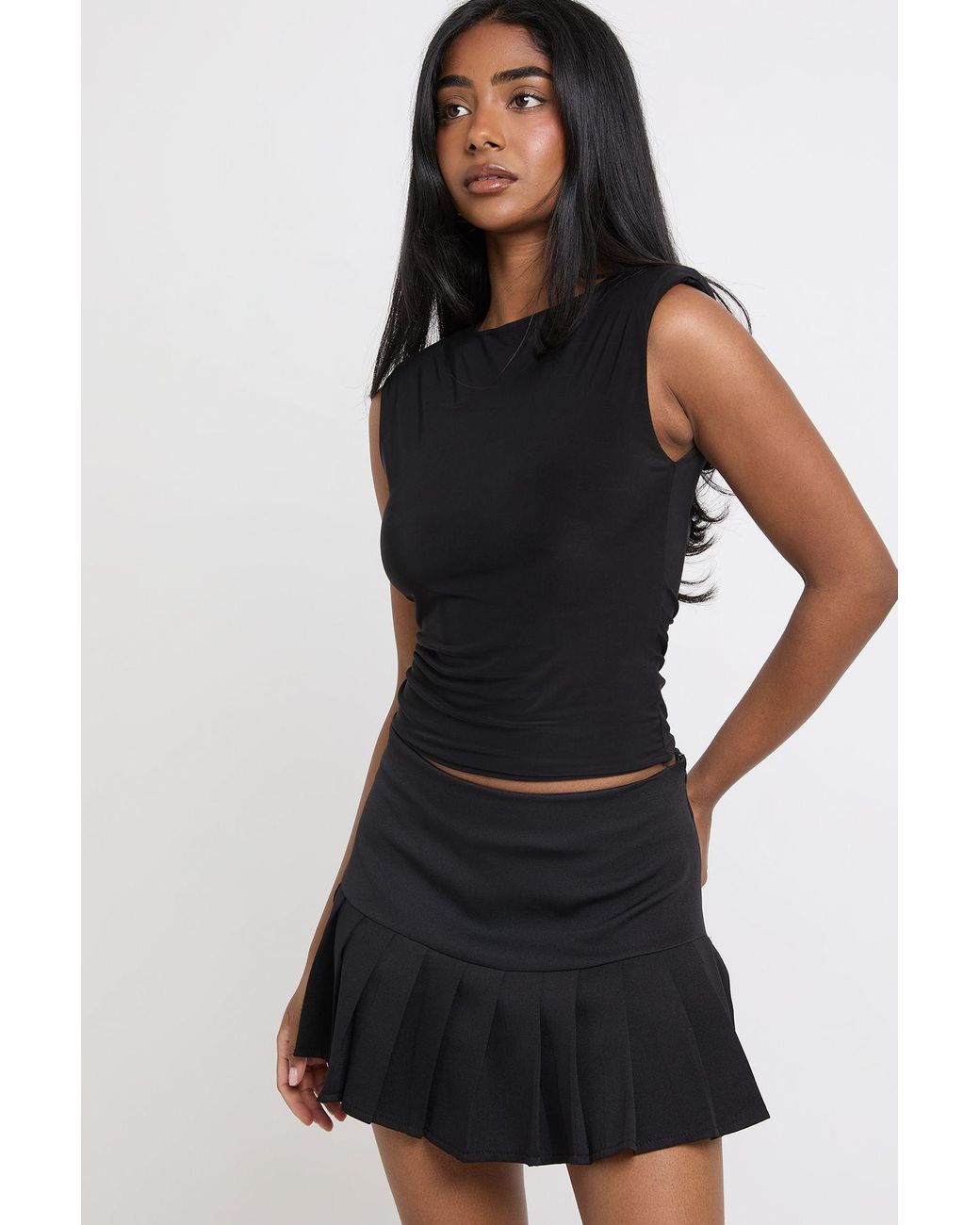 Boohoo Black Tailored Pleated Mini Skirt