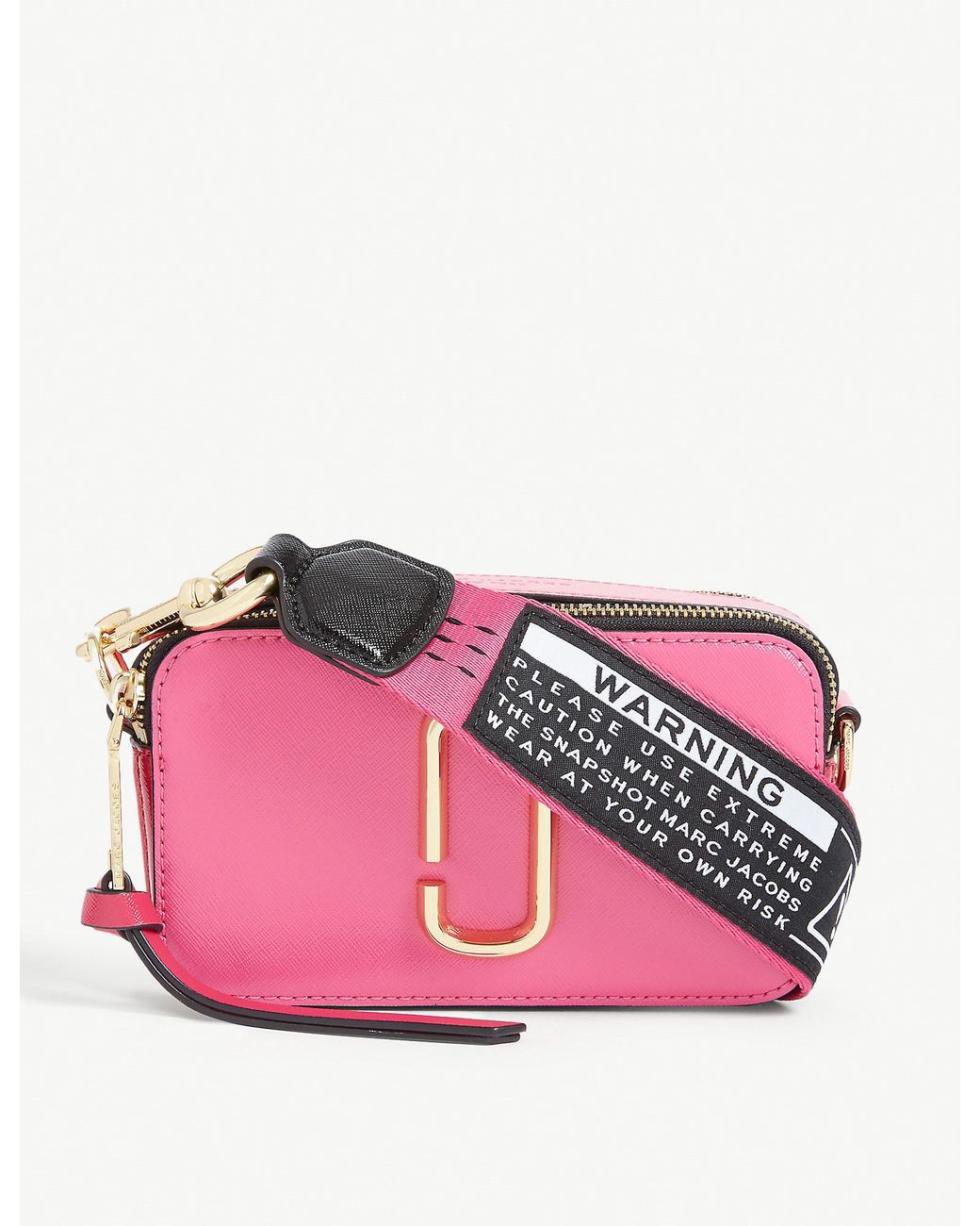 Marc Jacobs Snapshot Warning Label Strap Crossbody Bag in Pink | Lyst