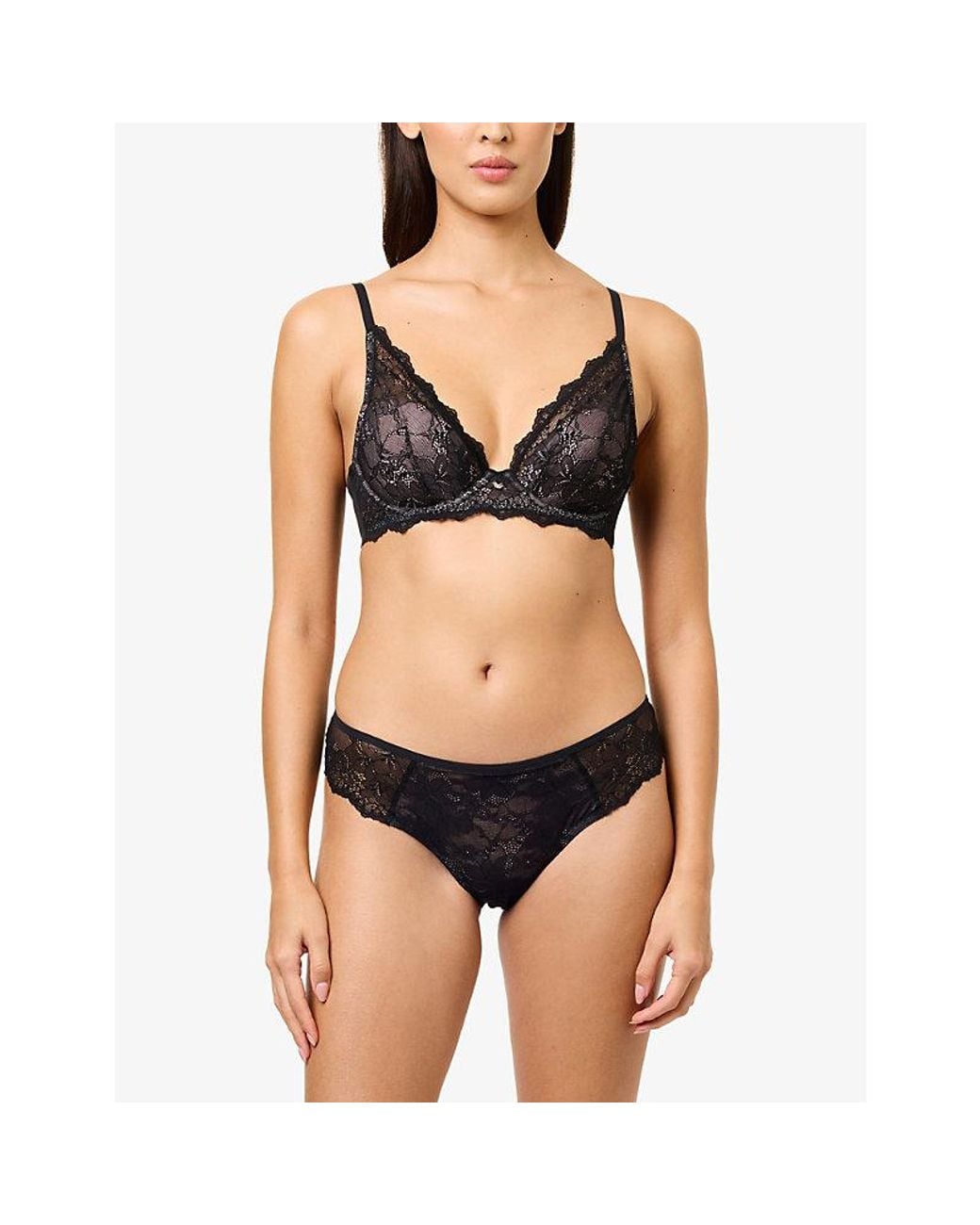 Wacoal Black Essence Moulded Plunge Lace Bra