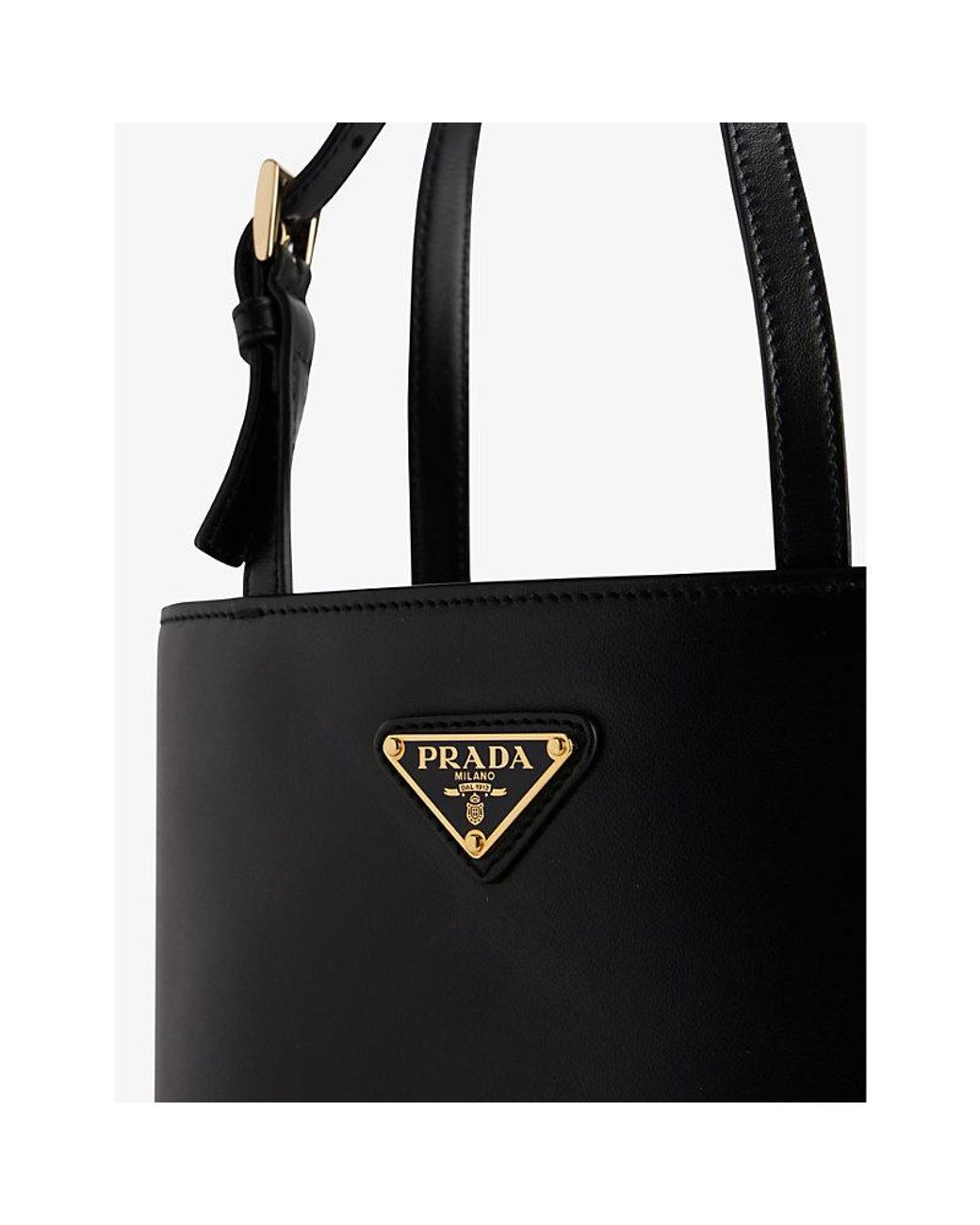 Prada Logo-plaque Leather Top Handle Bag in Black | Lyst