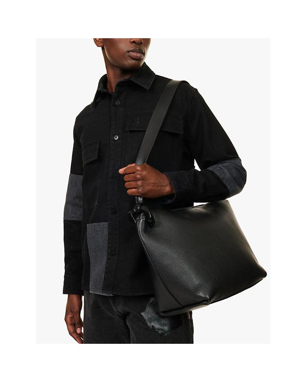 ショルダーバッグ・ポシェット The Jwa Corner Crossbody - J.W. Anderson - Leather - Black JW ANDERSON JWA Corner small chain-embellished leather