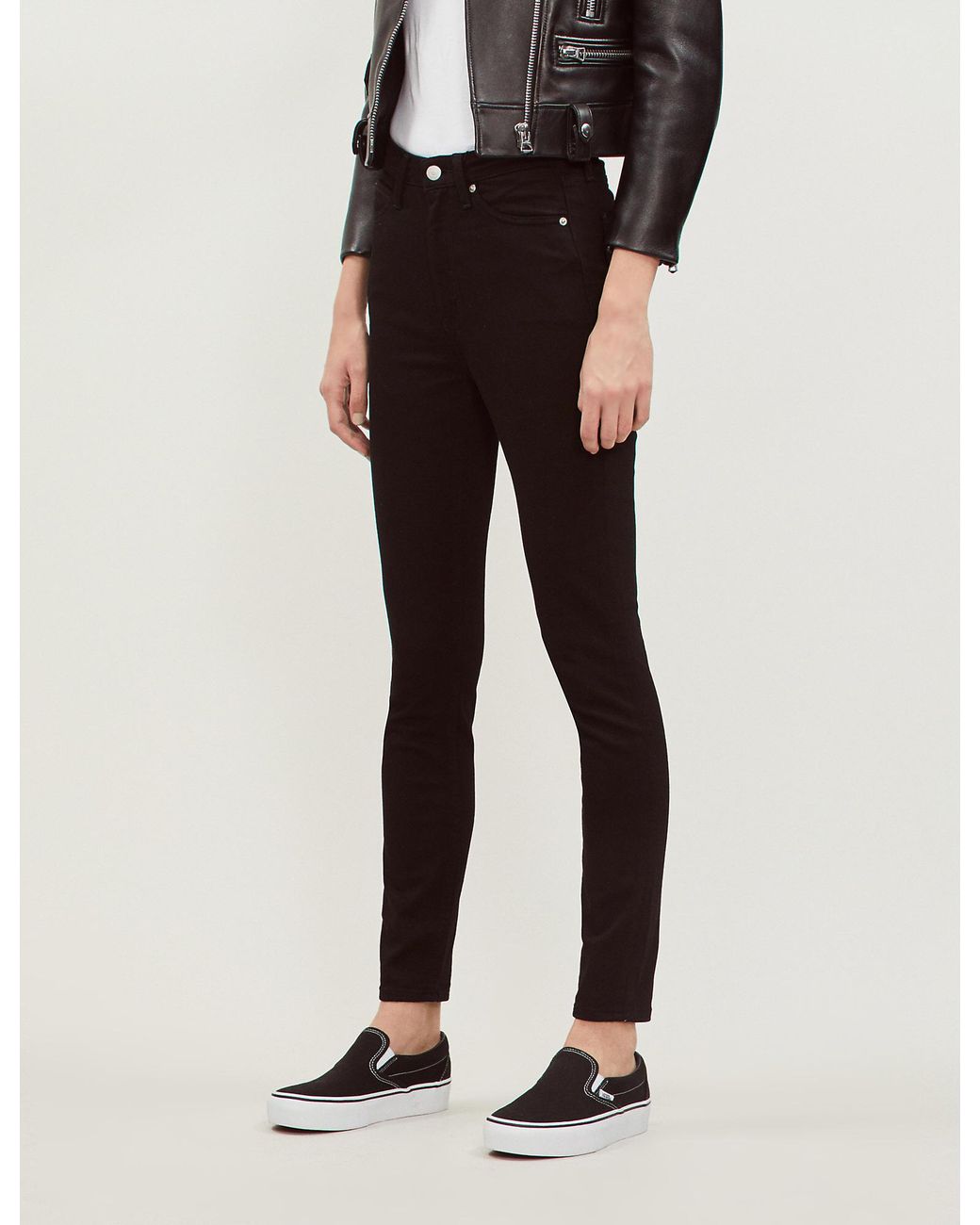 black sweatpants with pockets