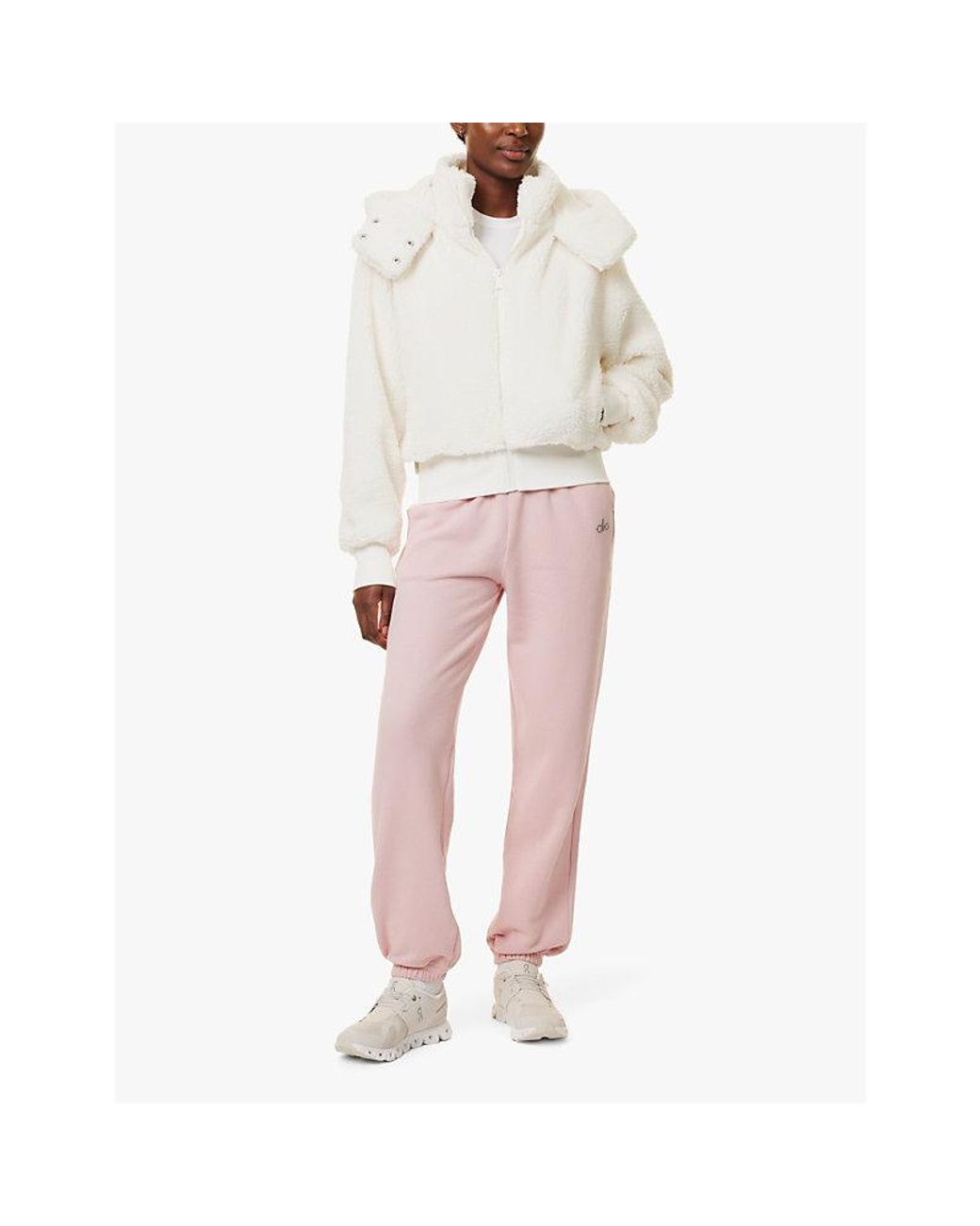アロ　alo Yoga Ivory Foxy Sherpa Jacket Alo Yoga Foxy Sherpa Hooded Fleece Jacket in White | Lyst UK