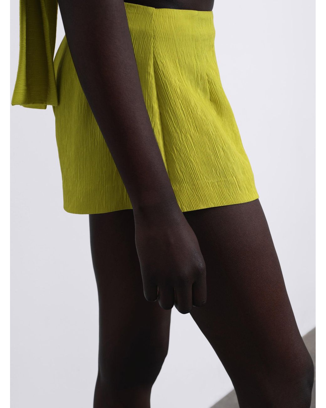 Sélone Green Helia Relaxed Shorts