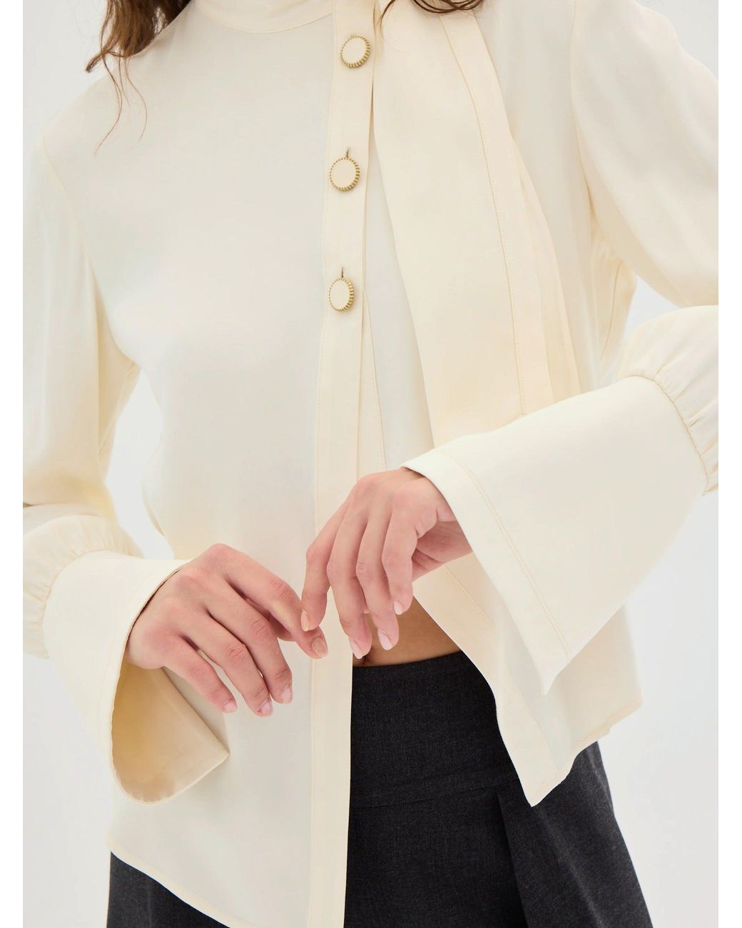 Sélone Studio Natural Amelie Scarf-Neck Buttoned Blouse