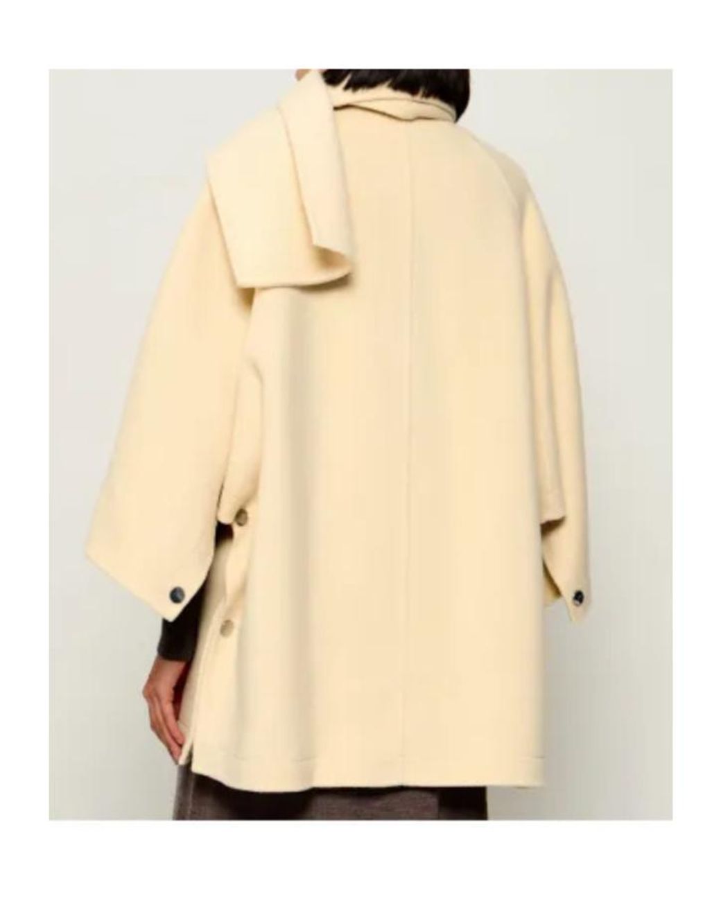 Pinko Natural Double-Layered Button-Up Cape