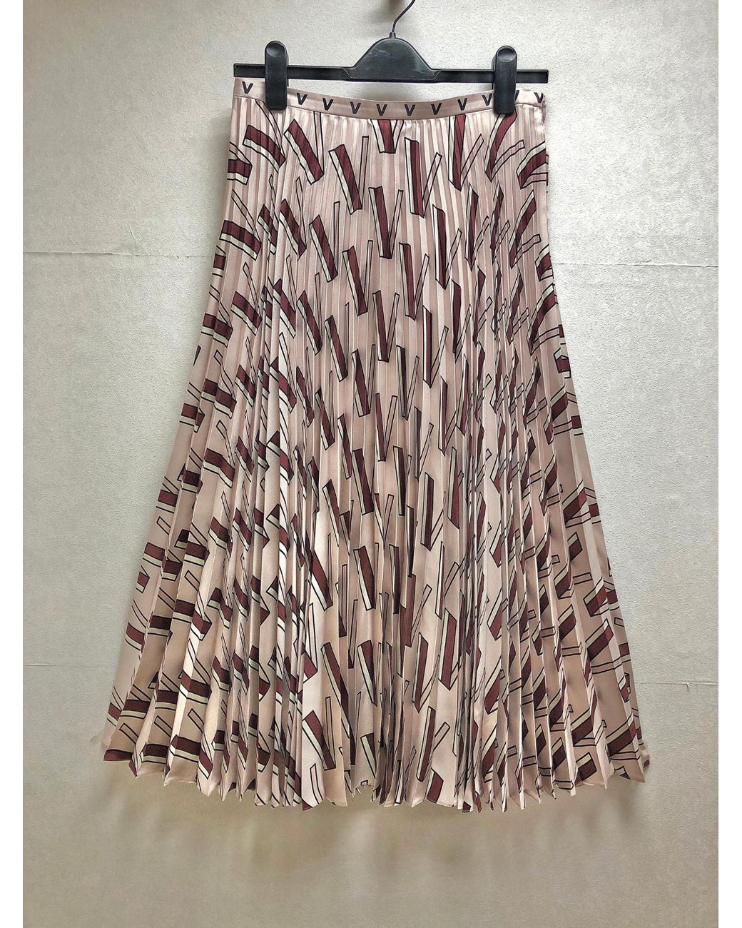 Valentino White V-Print Pleated Skirt