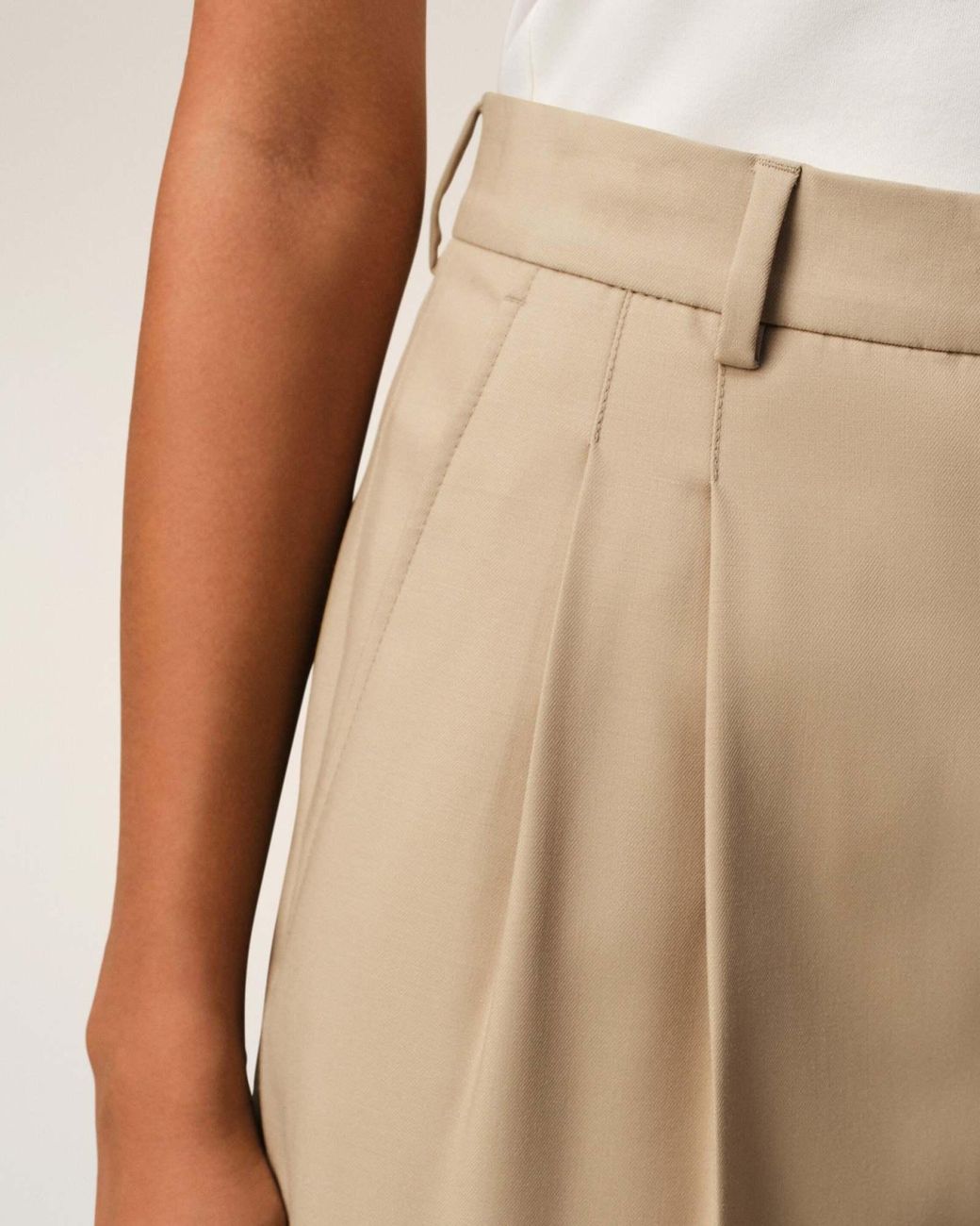 AMI Natural Ami High Waist Wide Trousers