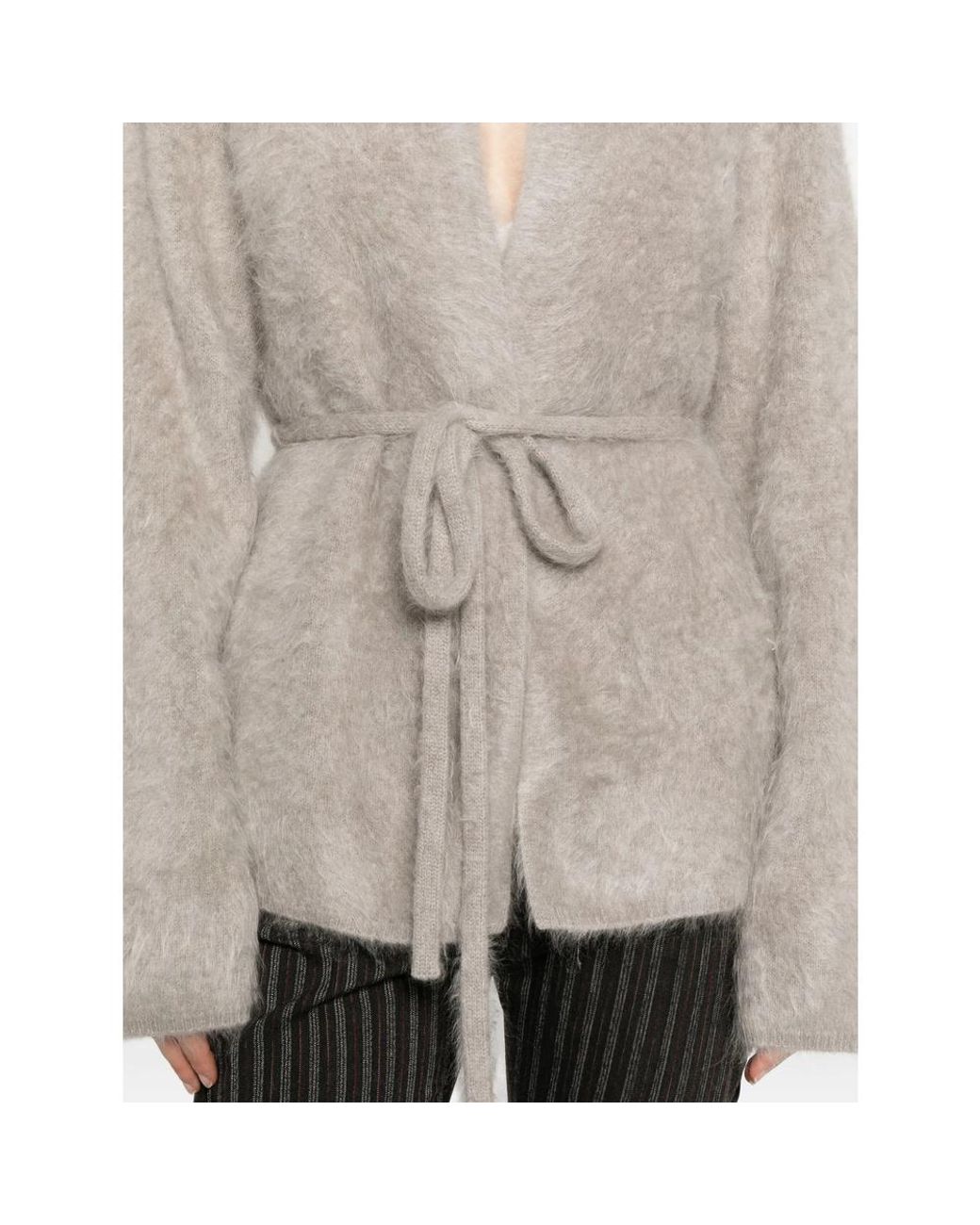 Soft Goat Brown V-Neck Long-Sleeved Cardigan