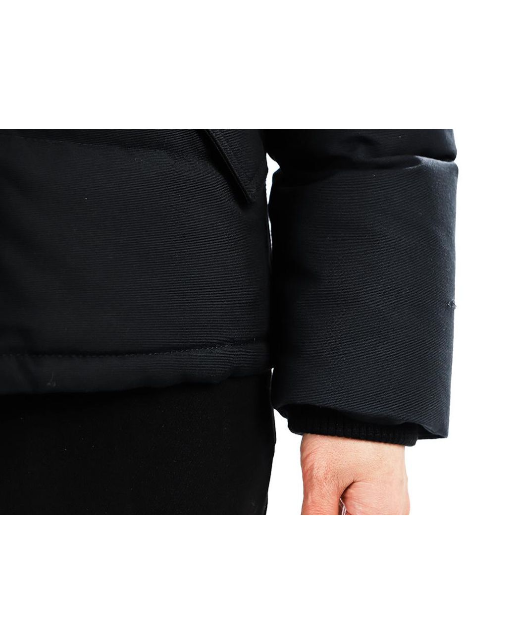 Moose Knuckles Black Long-Sleeved Hooded Down Jacket