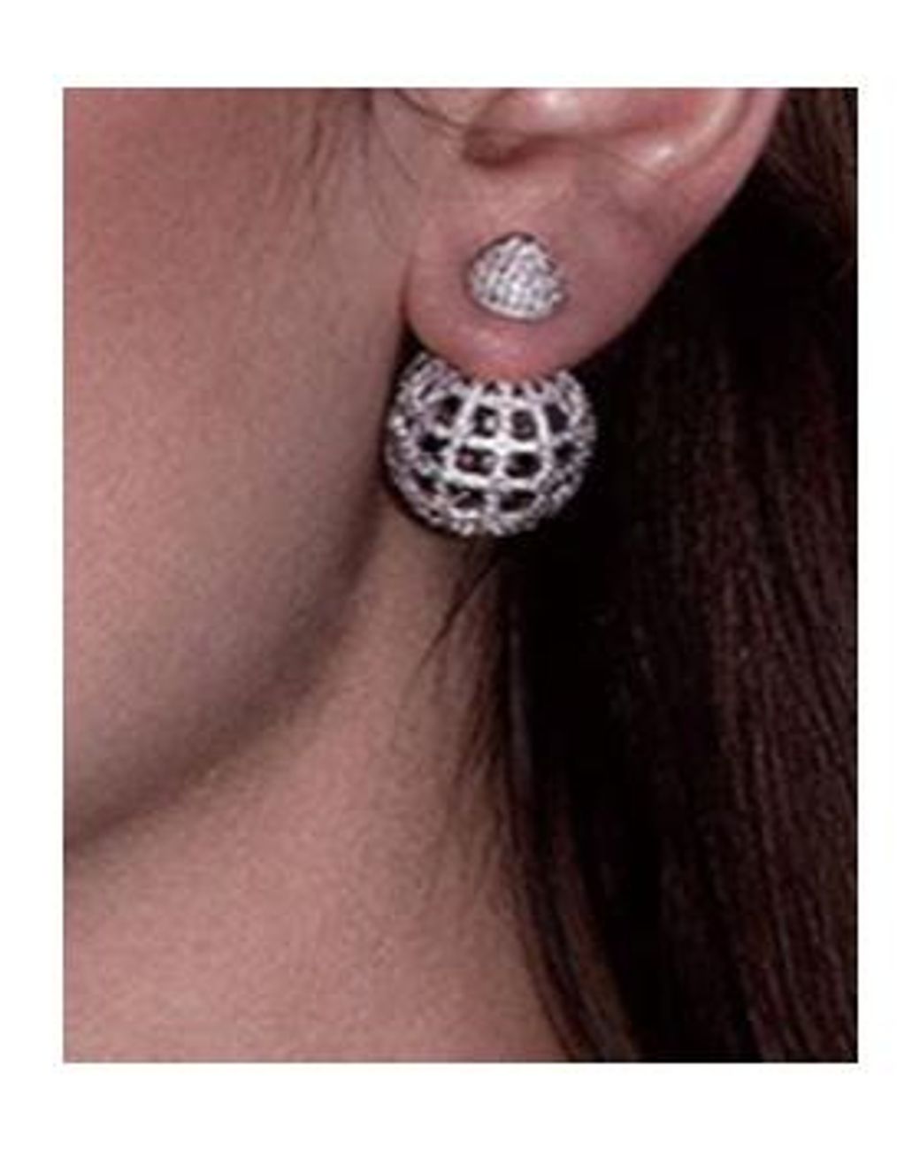 Apm Monaco White Single Round Stud