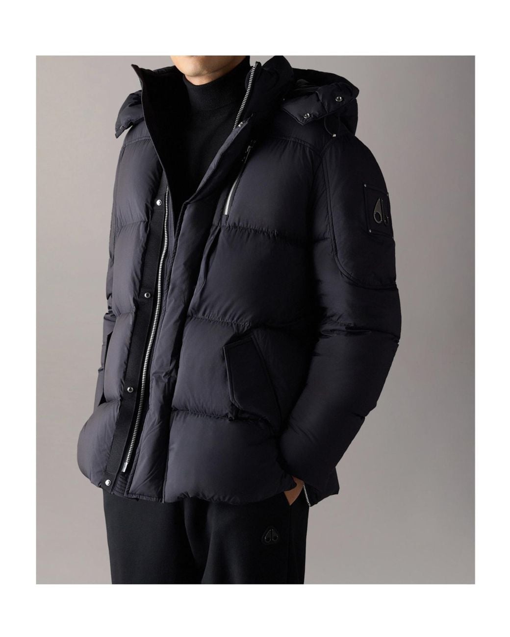 Moose Knuckles Black Long-Sleeved Down Jacket for men