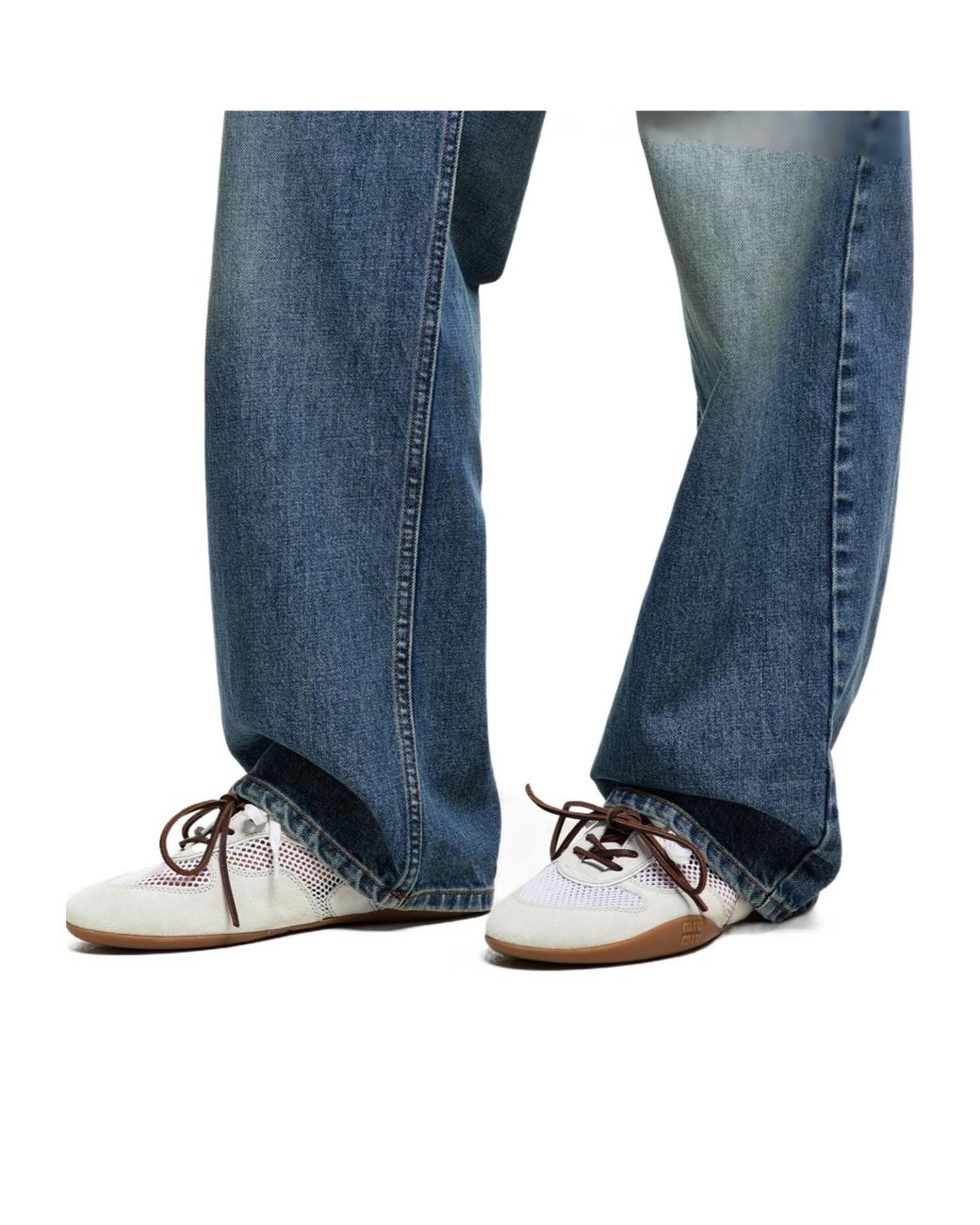 Acne White Gymnasium Trainers