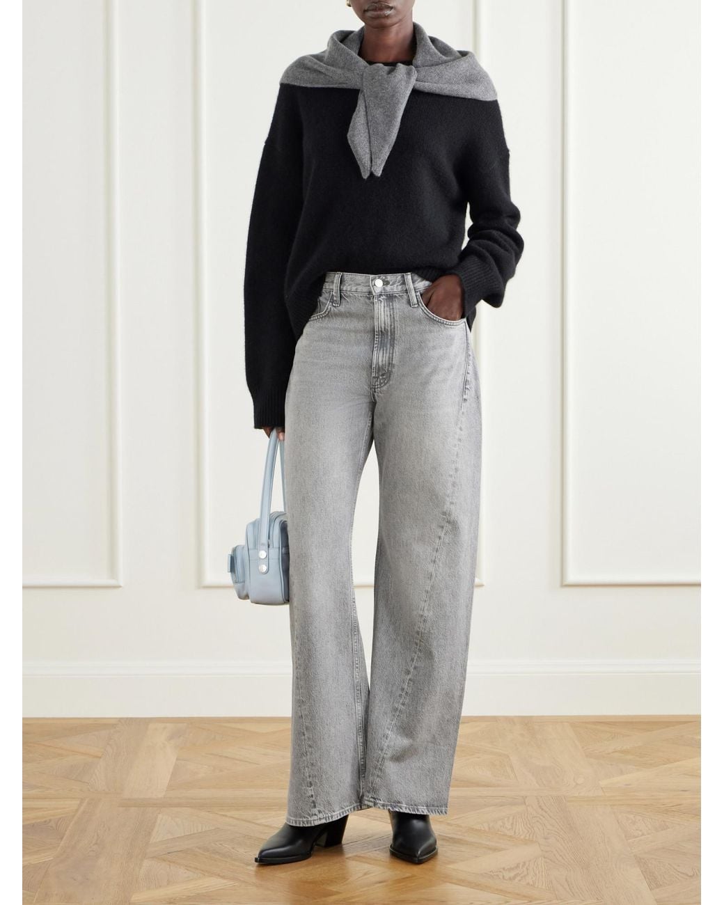 arch4 Gray Cashmere Scarf