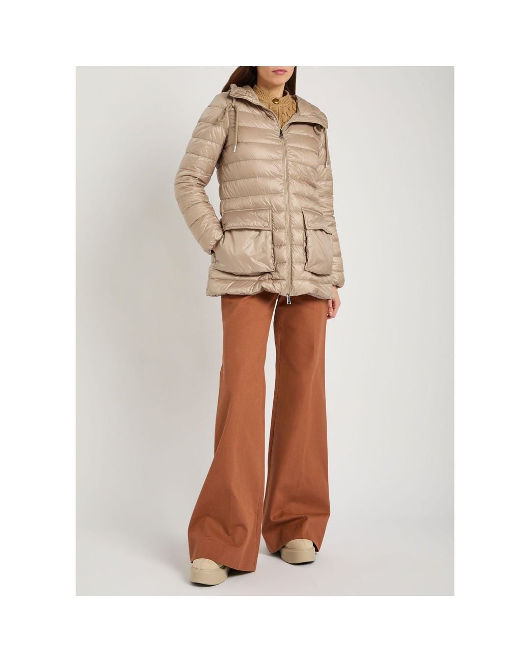 Moncler Natural A Light And Warm Short Coat