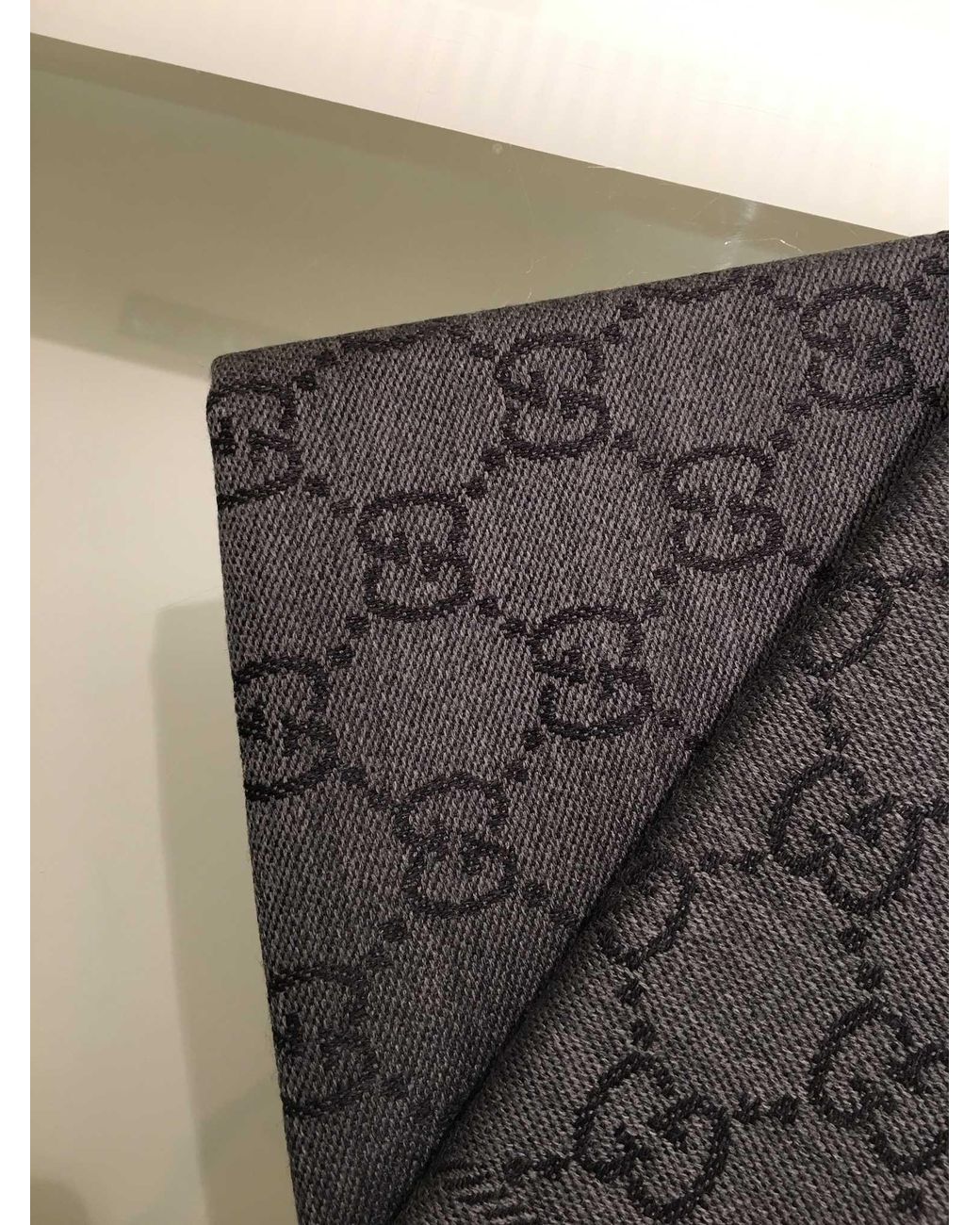 Gucci Gray Gg Jacquard Pattern Knitted Scarf