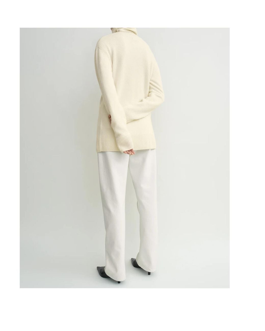 Totême  White Totême Roll Neck Long Sleeved Jumper
