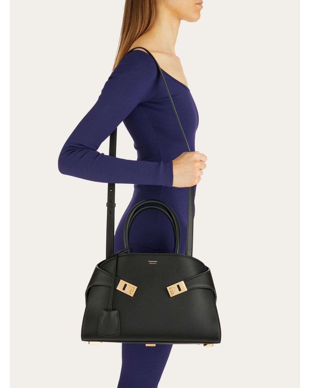 Ferragamo Black Ferragamo Hug Logo Printed Tote Bag