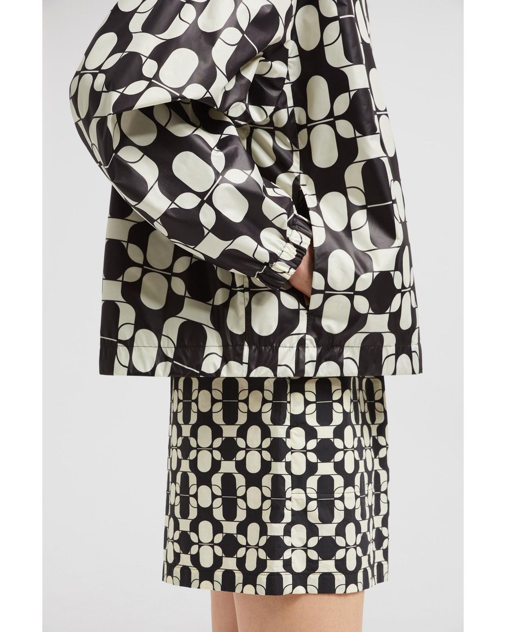 Moncler White Graphic Print Zip-Up Jacket