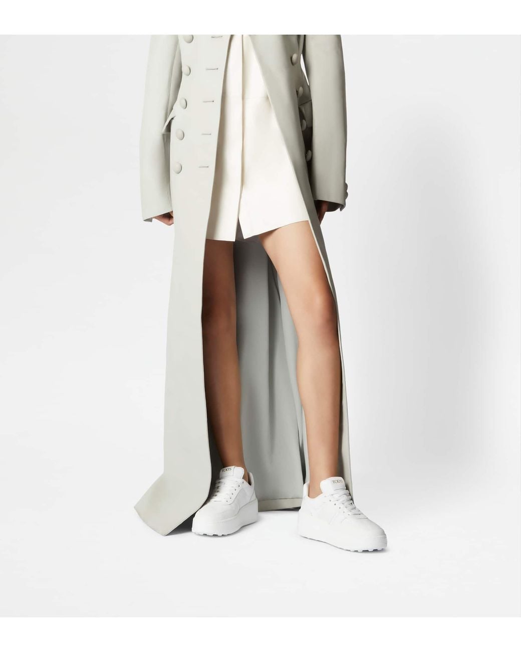 Tod's White Round-Toe Lace-Up Sneakers