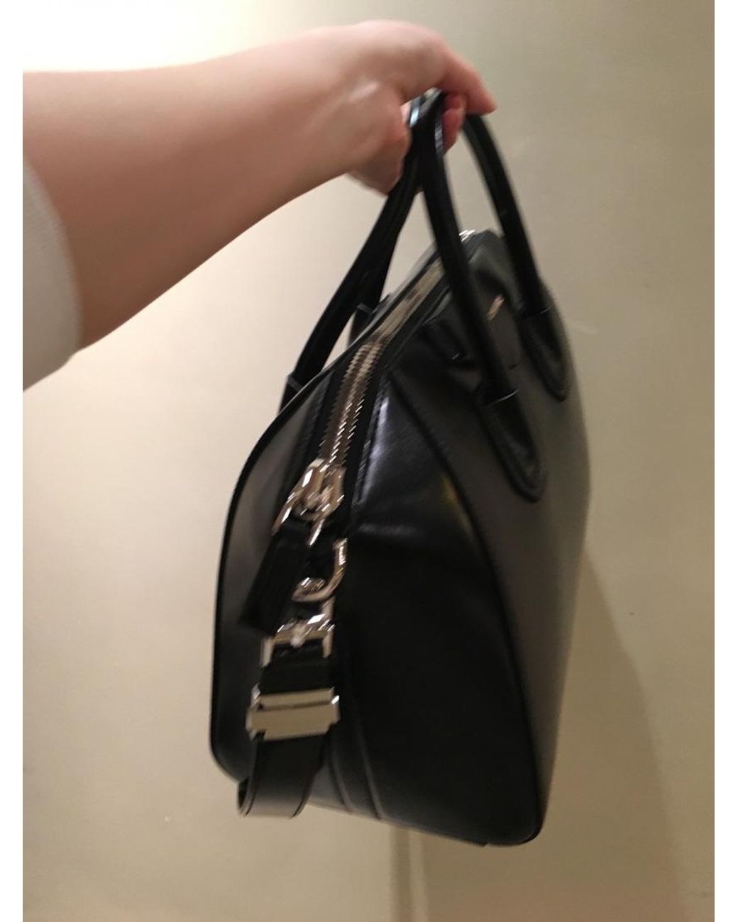 Givenchy Black Medium Antigona Bag