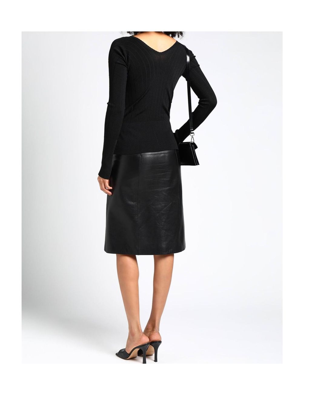 Jacquemus Black Plain Colour Knitted Lightweight Knit
