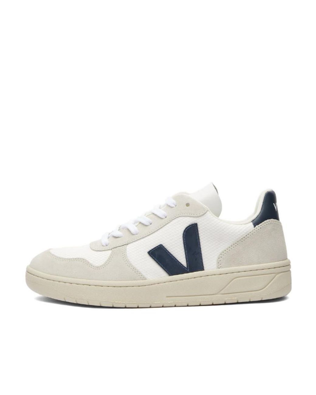 Veja White Logo Sports Shoes for men