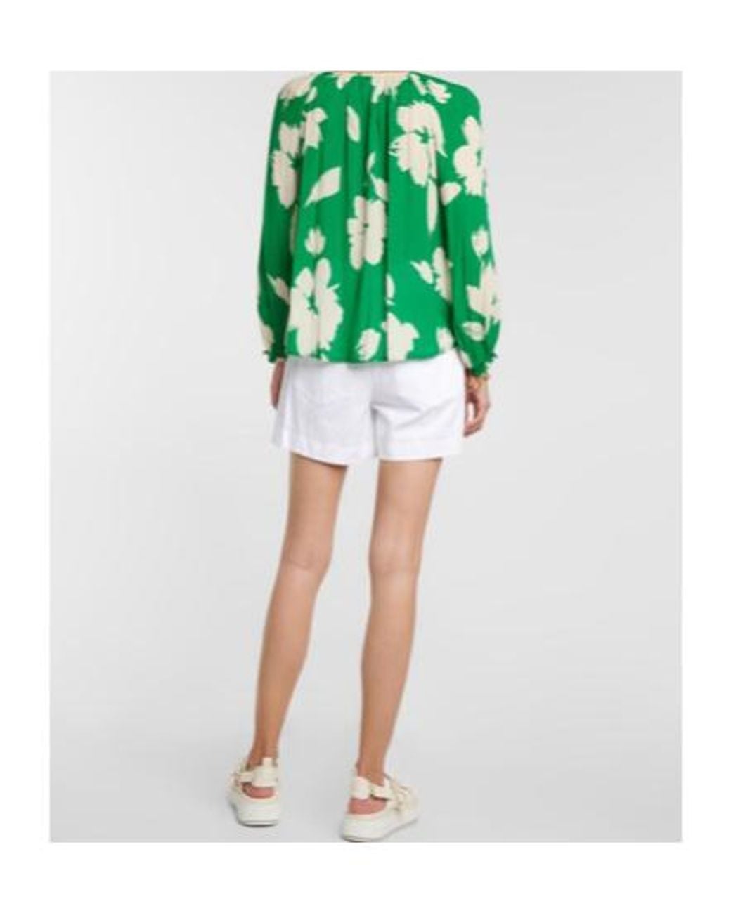 Velvet By Graham & Spencer Green Vikki Printed Blouse
