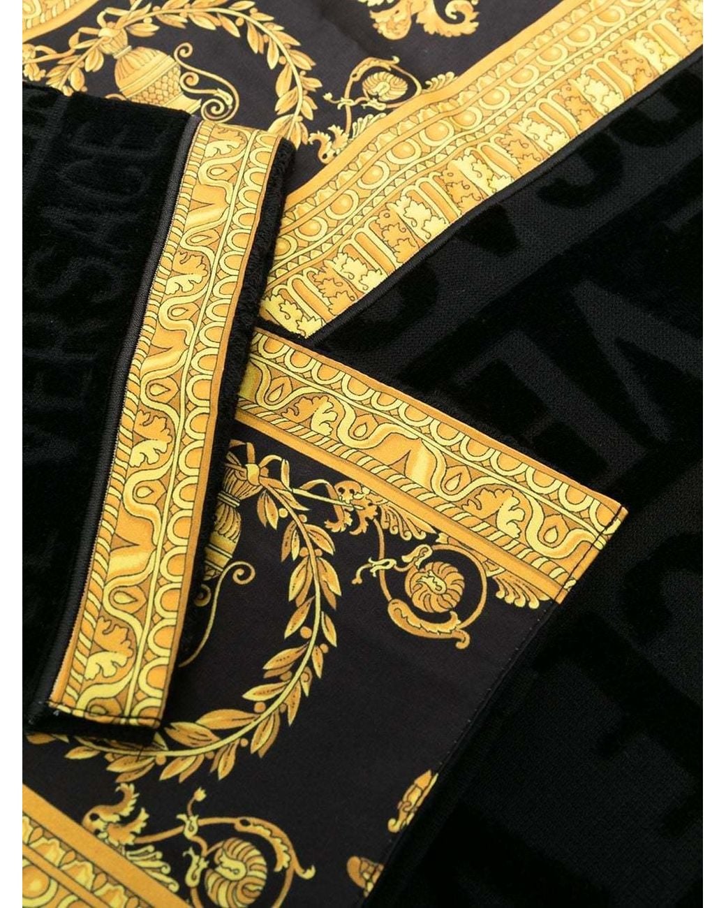 Versace Black Baroque Detailed Beach Towel Set for men