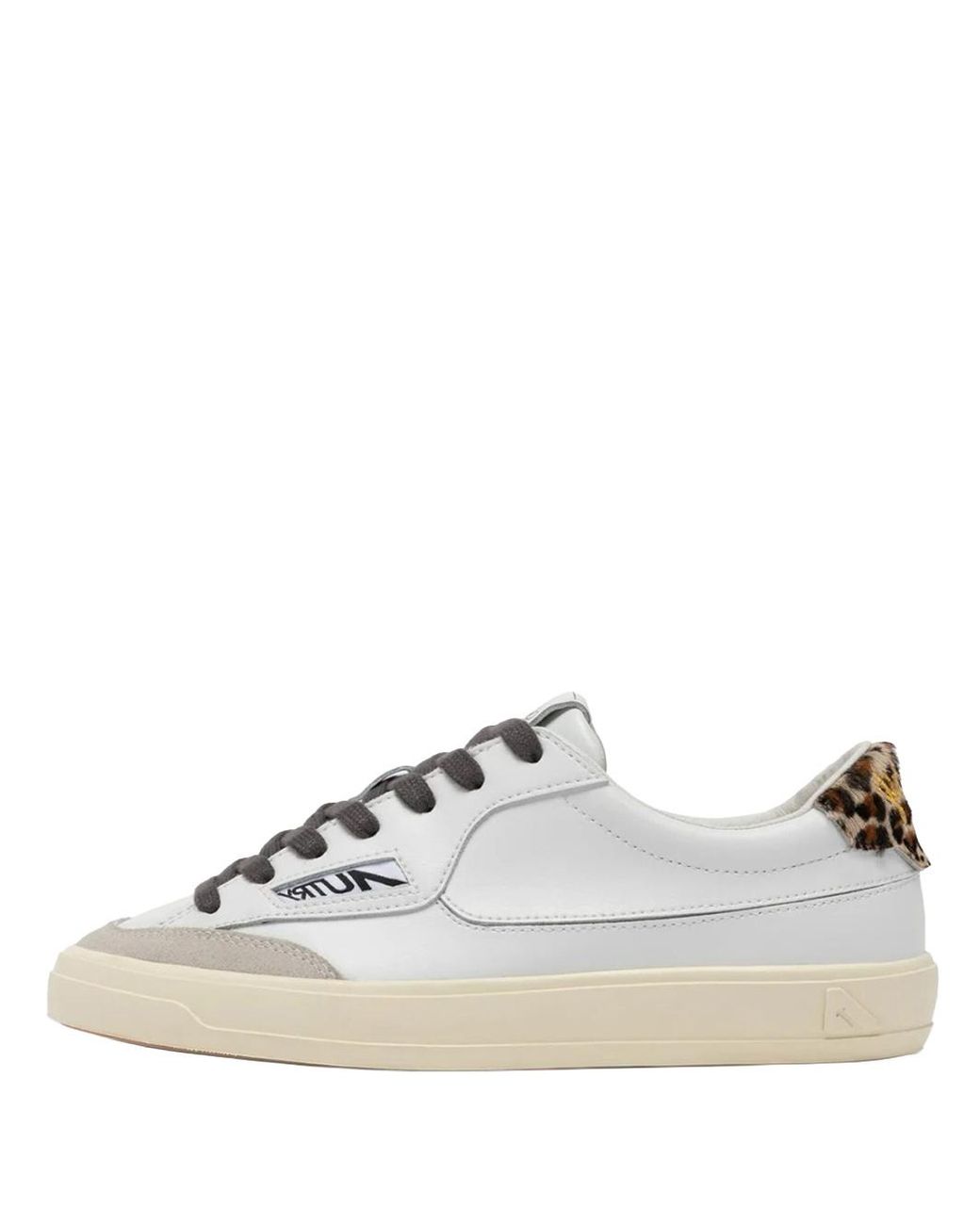 Autry White Contrast Heel Low-Top Sneakers