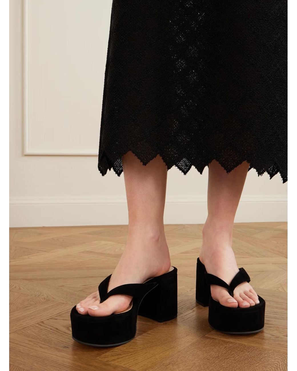 Gianvito Rossi Black 35 Suede Platform Thong Sandals