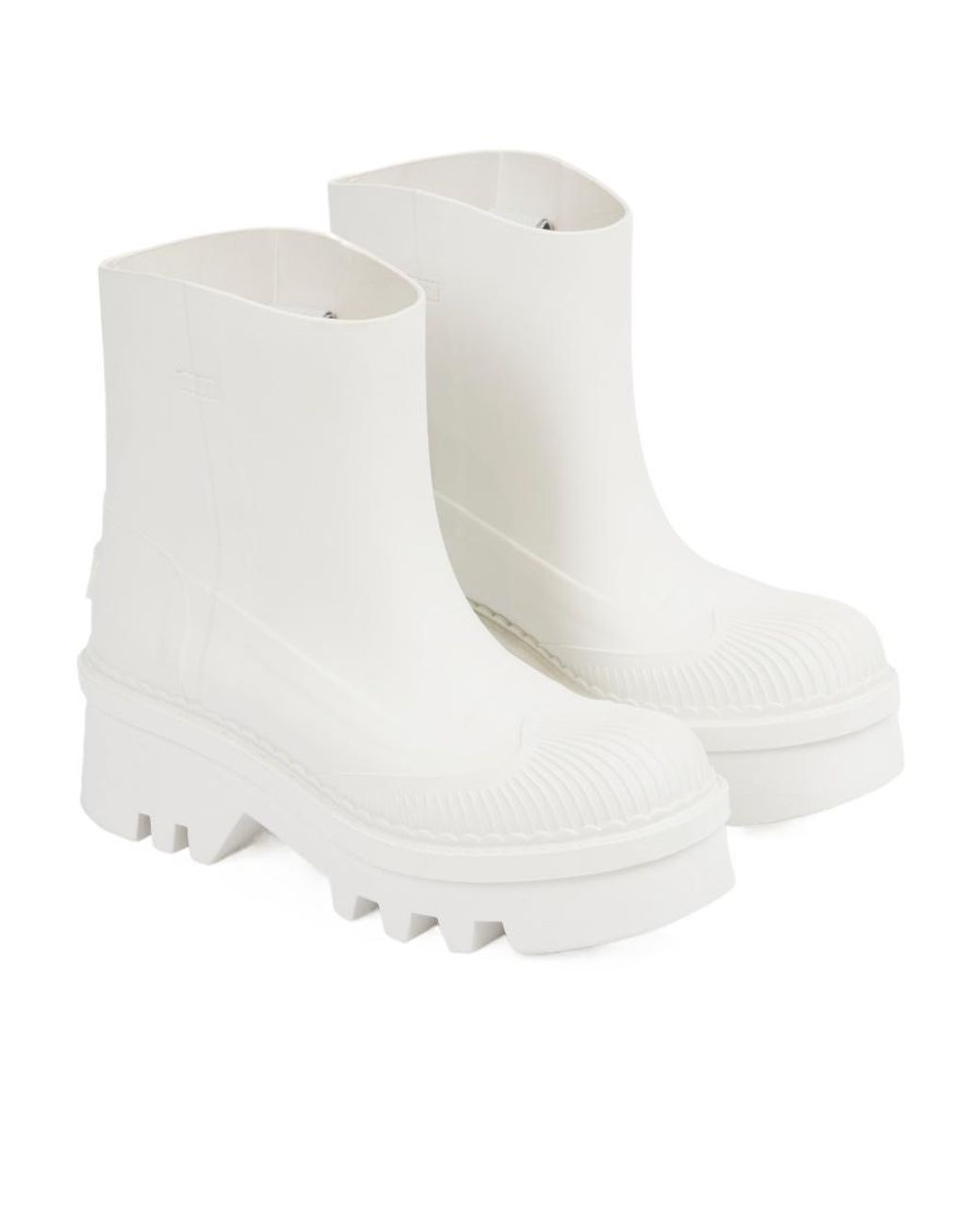 Chloé White Chloé Round Toe Chelsea Boots