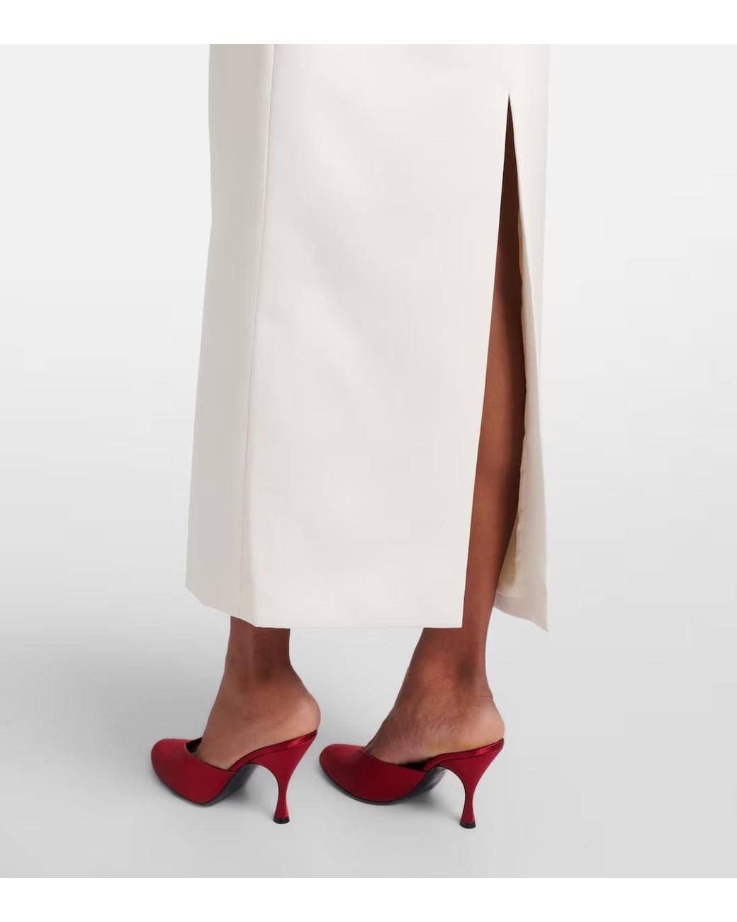 Leo White Floral-Appliqué Halterneck Gown