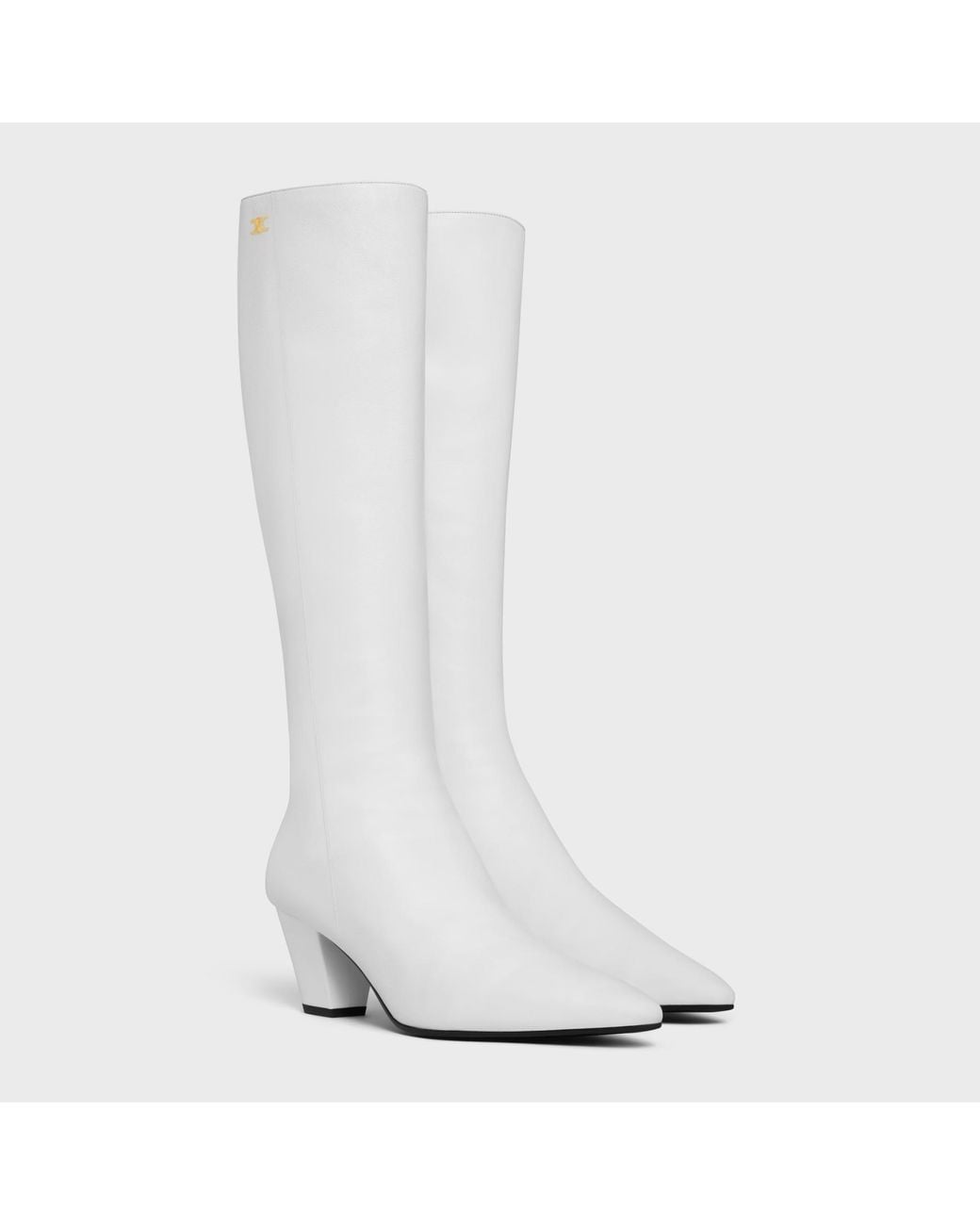 Céline White Stage