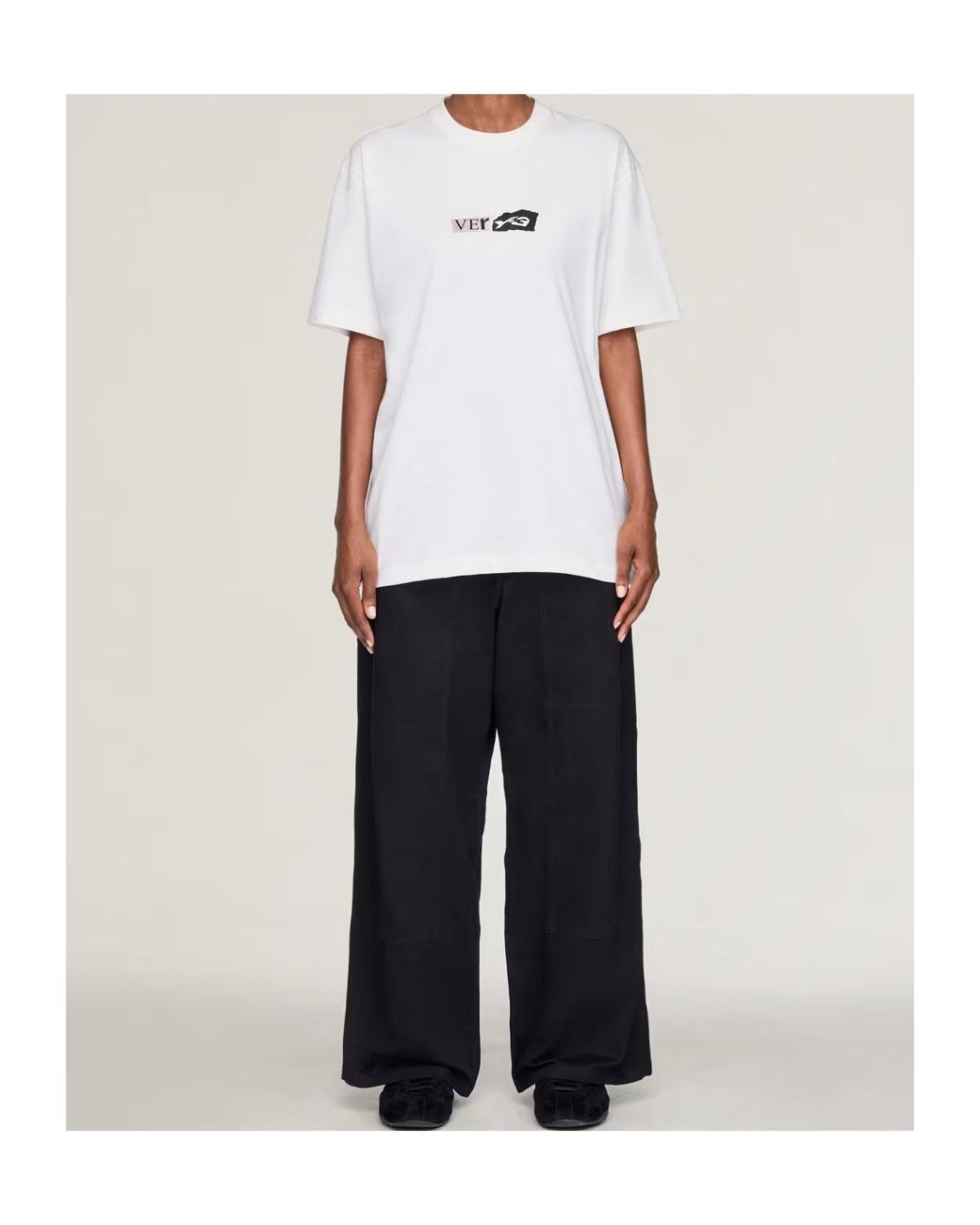 Y-3 White Gfx Short Sleeved Crewneck T-Shirt for men