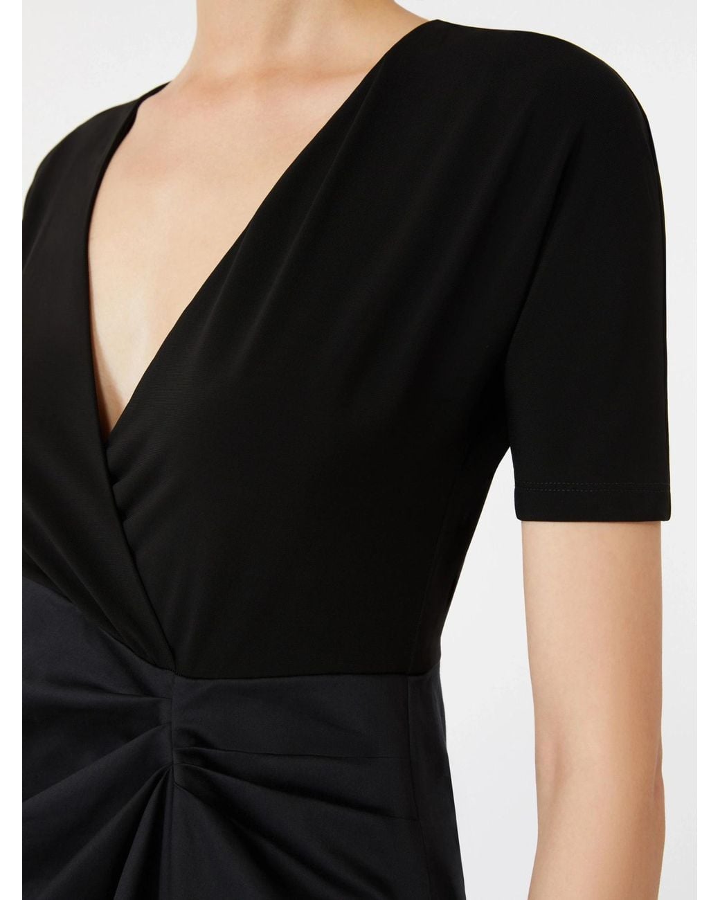 Max Mara Black Grembo Ruched Detailed Midi Dress