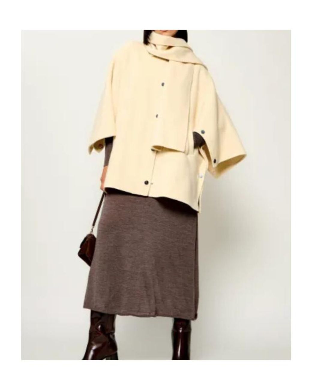 Pinko Natural Double-Layered Button-Up Cape