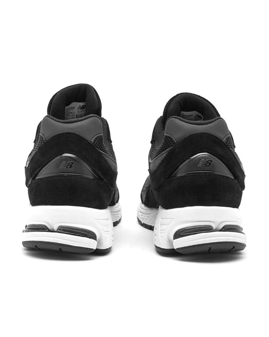 New Balance Black 2002R Lace-Up Sneakers for men