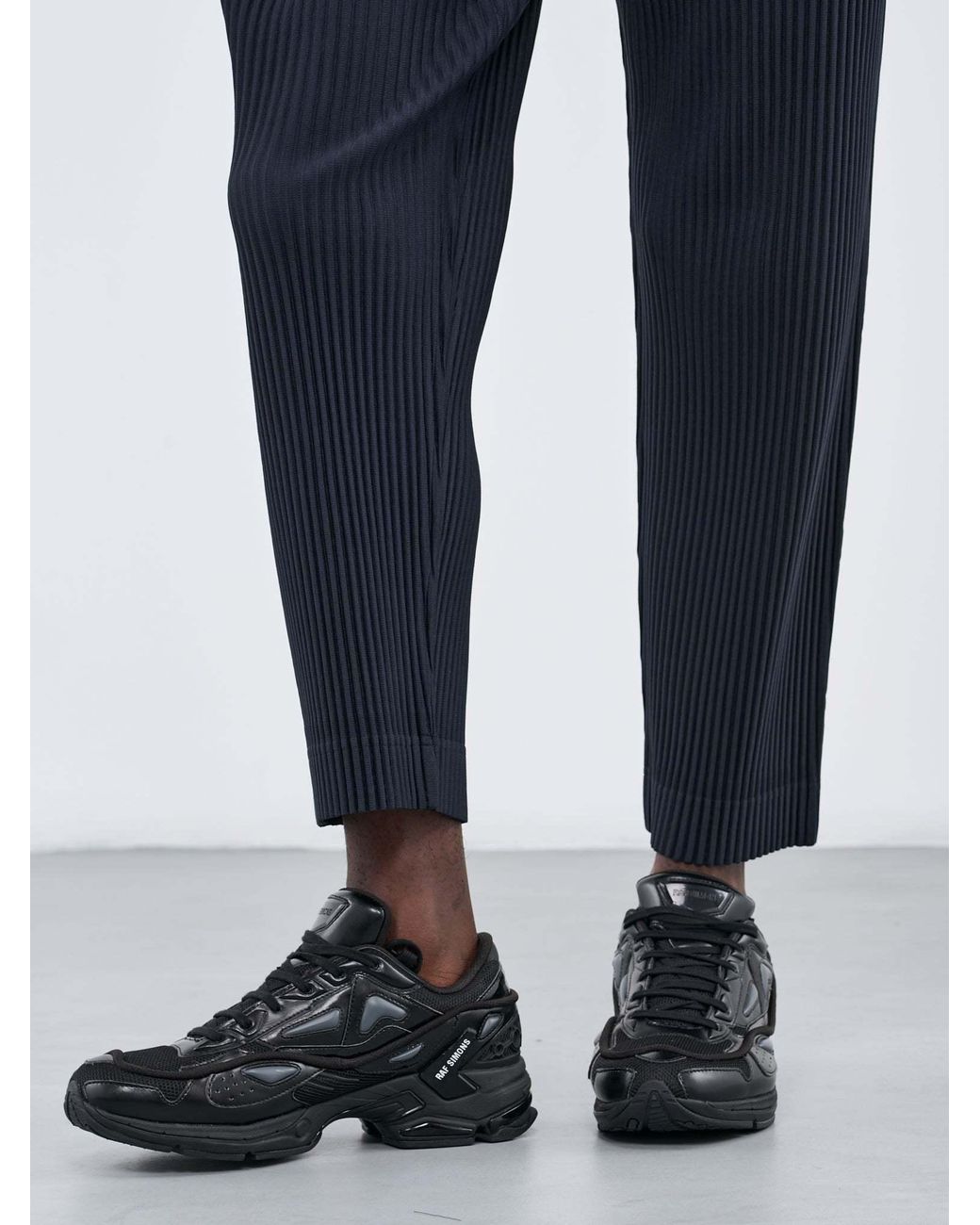 Homme Plissé Issey Miyake Blue Homme Plissé Issey Miyake Fully Pleated Trousers for men