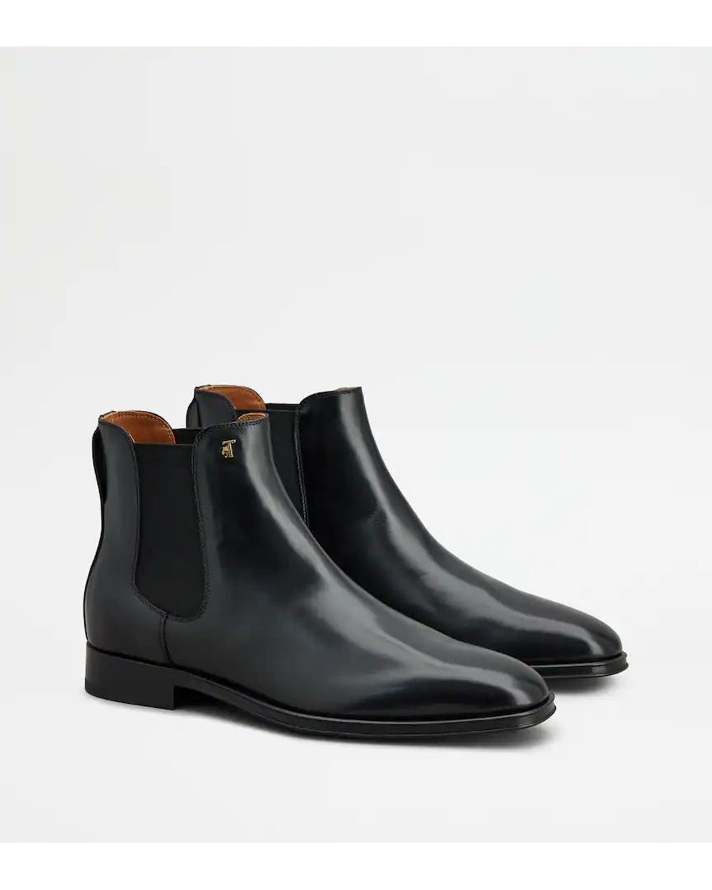 Tod's Black Logo-Plaque Leather Ankle Boots for men