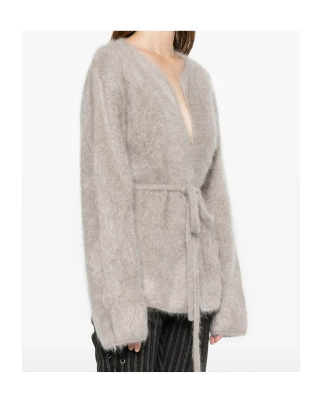 Soft Goat Brown V-Neck Long-Sleeved Cardigan