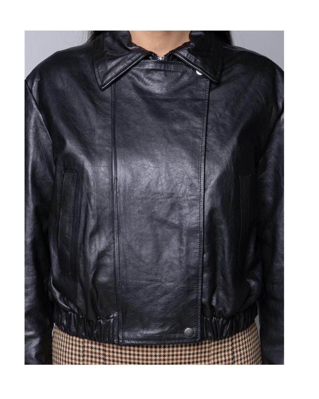Kaos Black Long-Sleeved Collared Leather Jacket